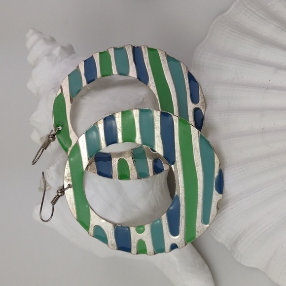 ♥️Bundle Only♥️ Vintage Style Enameled Blue & Green Hoop Disc Drop Earrings - Picture 6 of 7